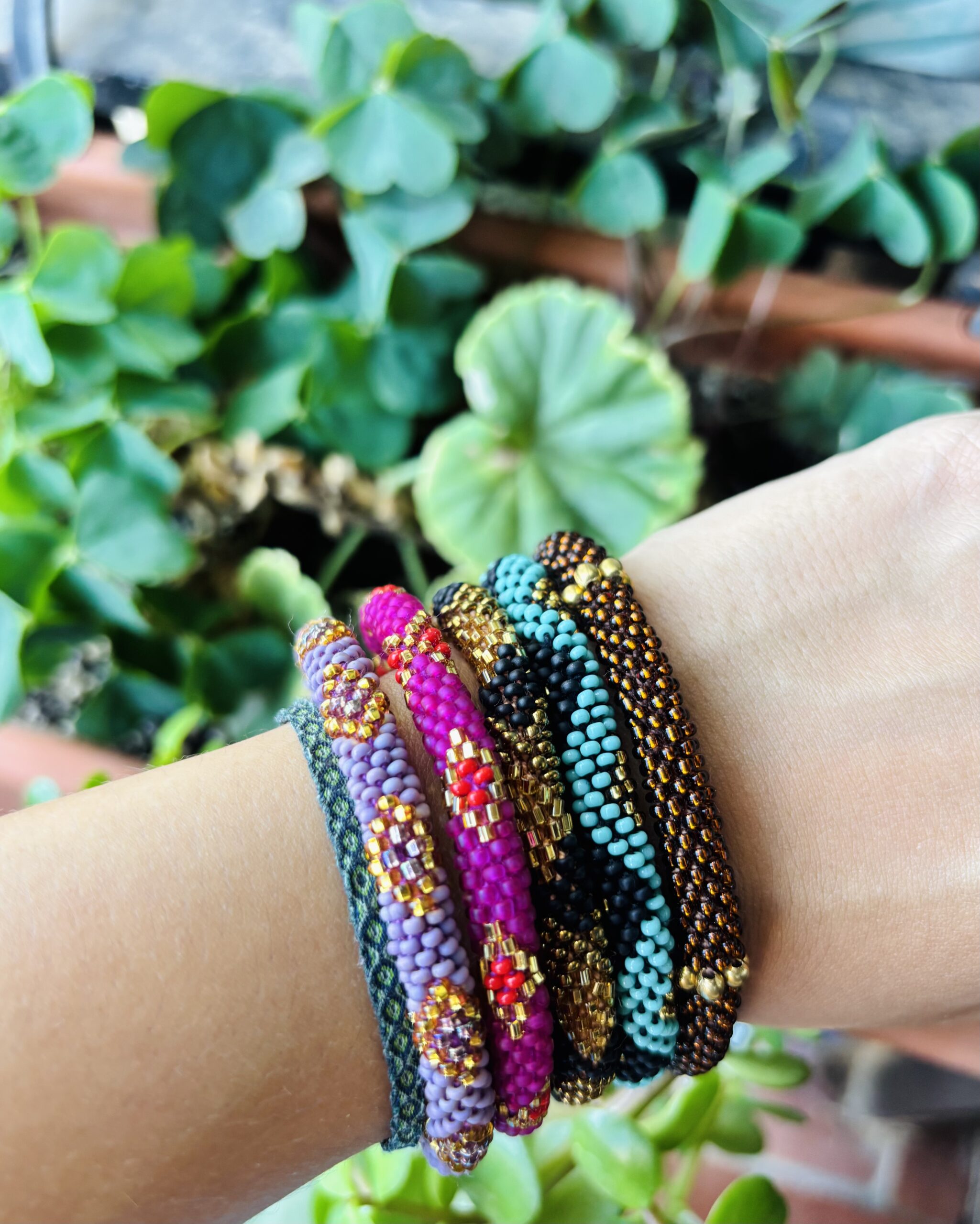 Pulseras Solidarias Hechas a Mano en Nepal - Image 6