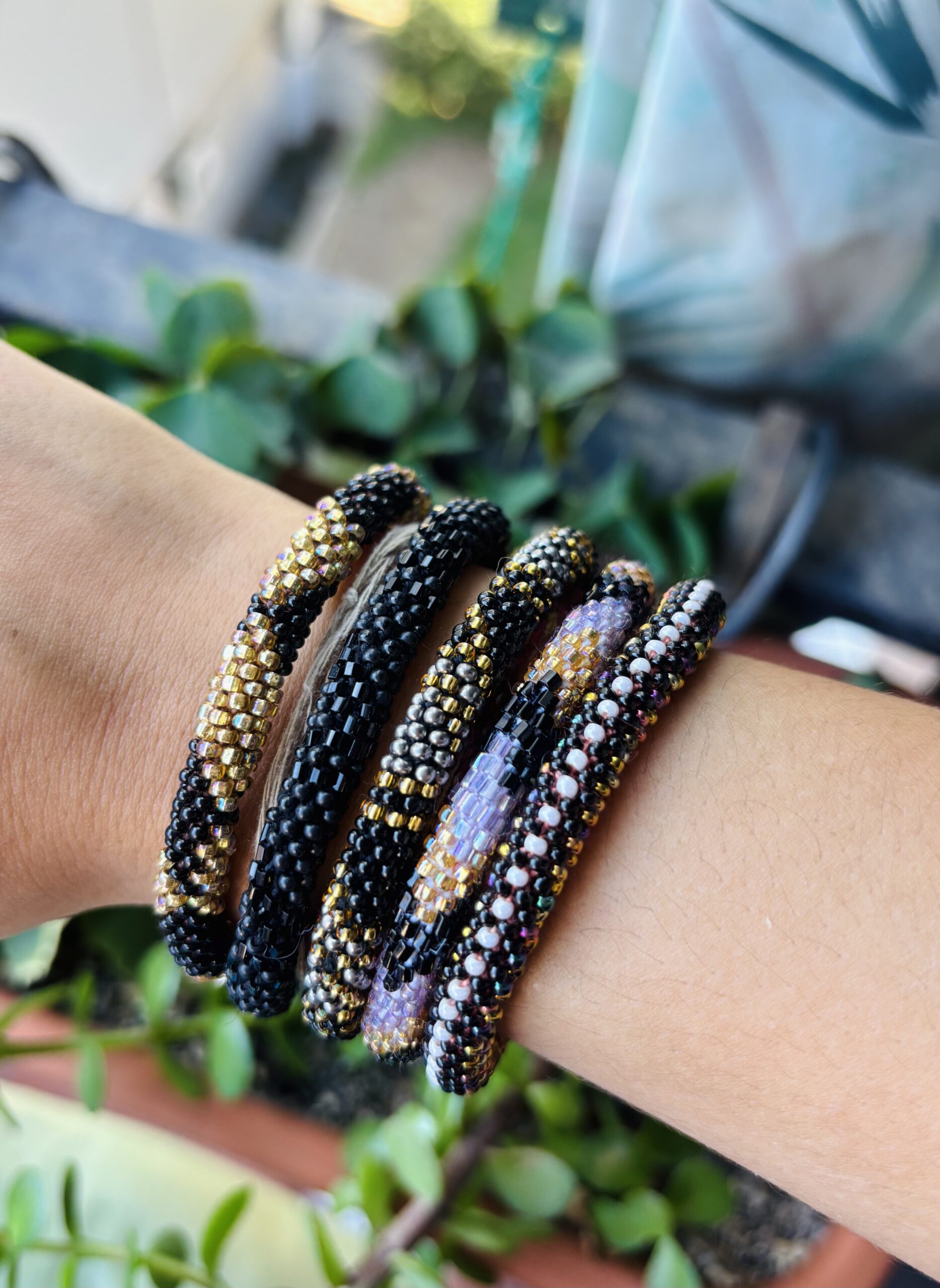 Pulseras Solidarias Hechas a Mano en Nepal - Image 8