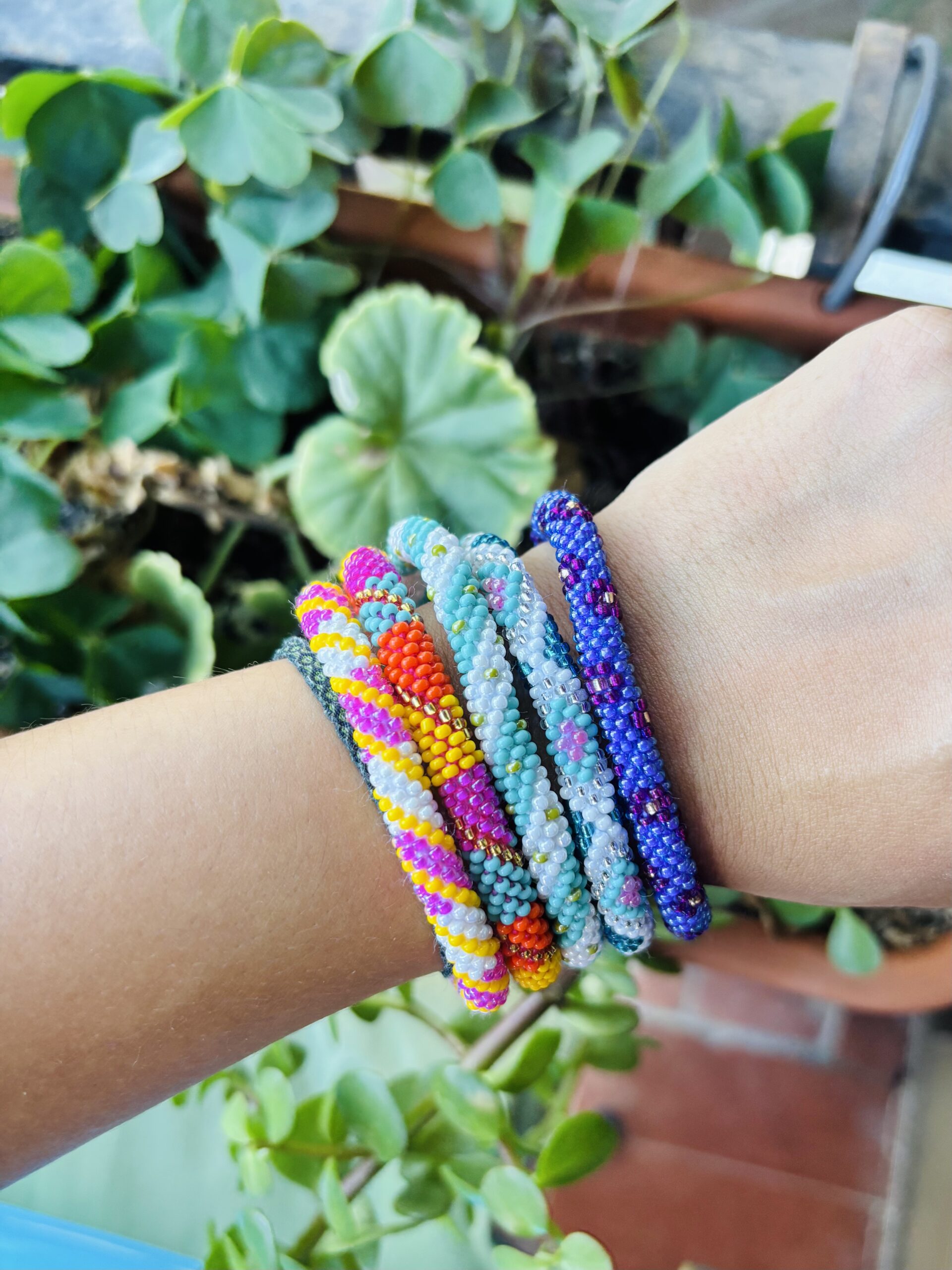 Pulseras Solidarias Hechas a Mano en Nepal - Image 9