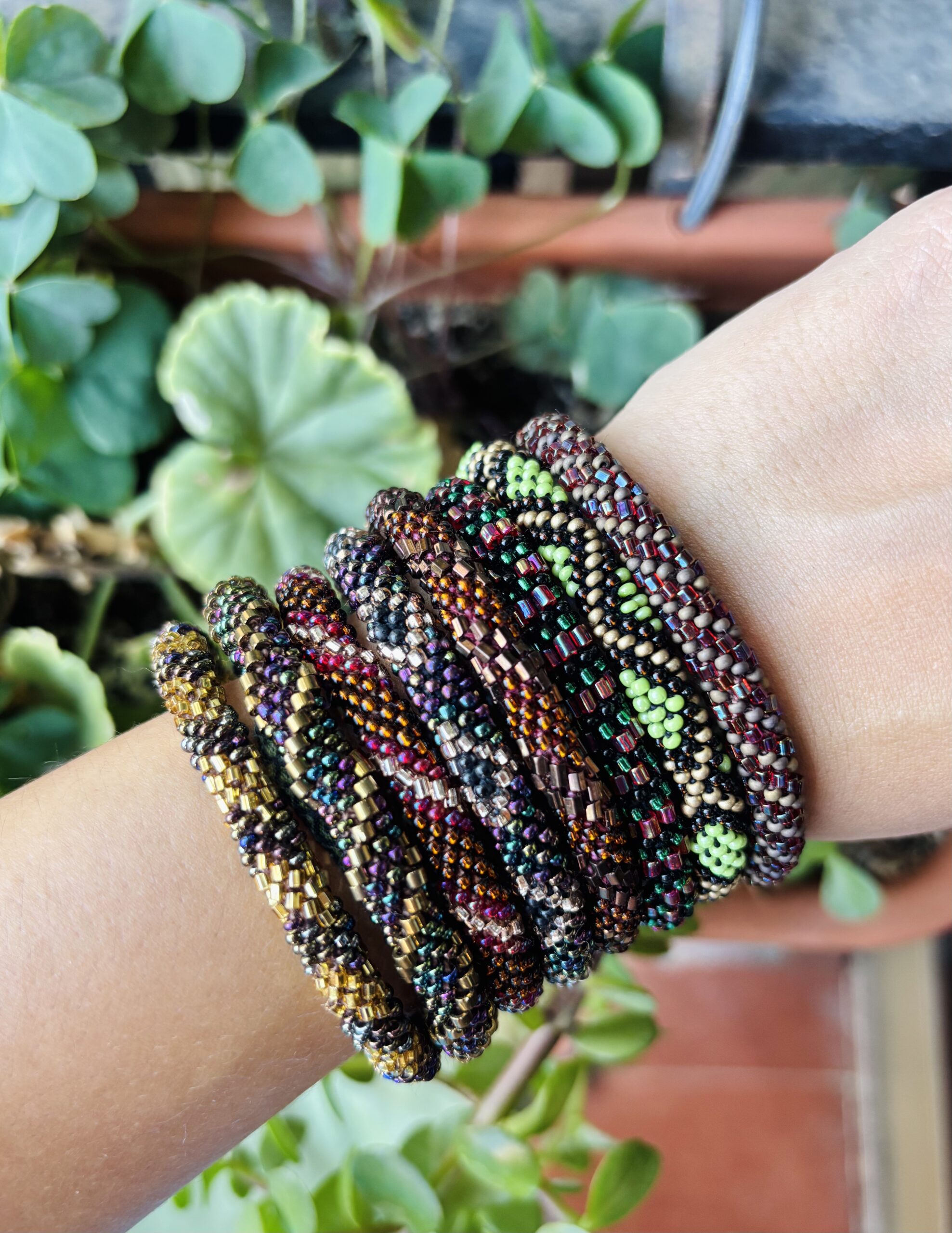 Pulseras Solidarias Hechas a Mano en Nepal - Image 11